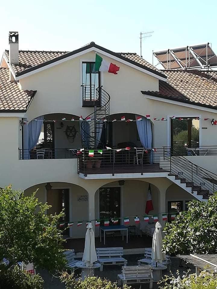 Casa Di Livia Διαμέρισμα SantʼAnna Arresi Εξωτερικό φωτογραφία