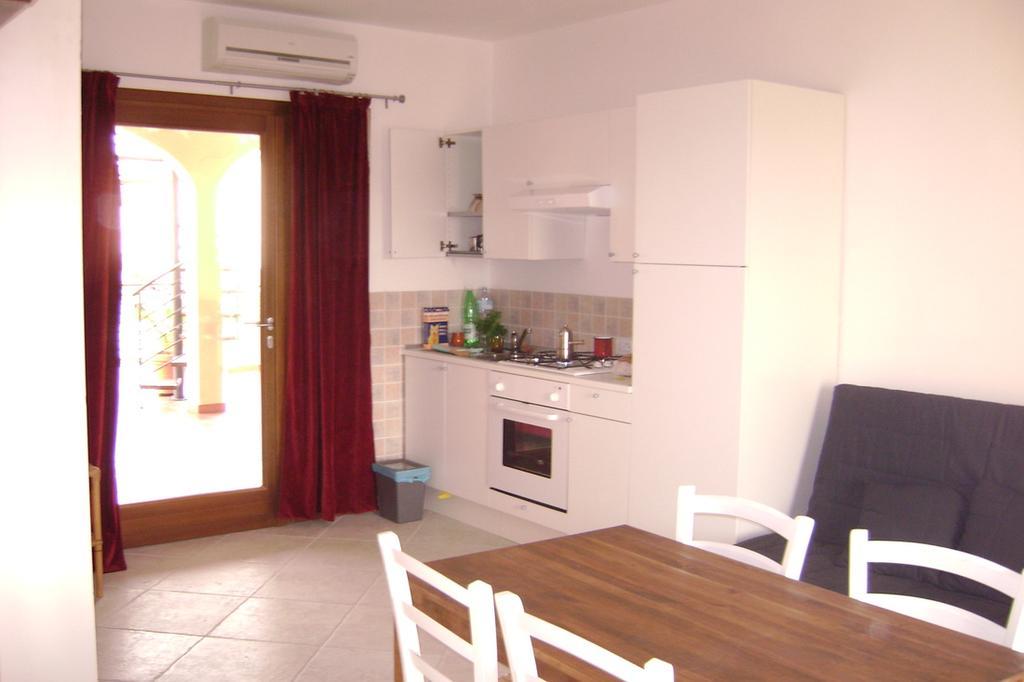Casa Di Livia Διαμέρισμα SantʼAnna Arresi Εξωτερικό φωτογραφία